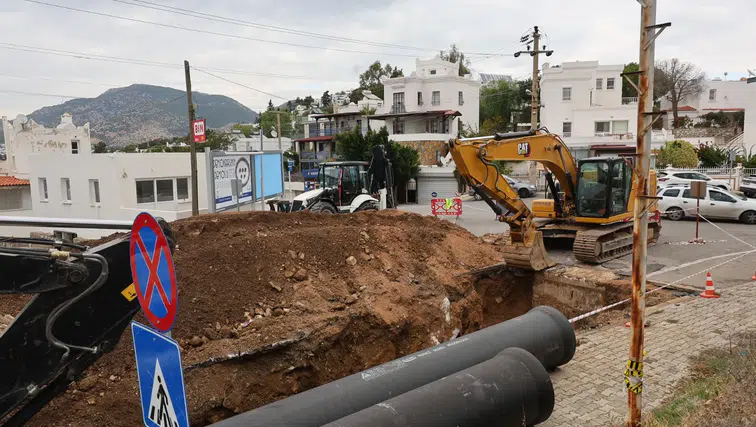 Yılların Sorunu 3 Günde Tarih Oldu…MUSKİ Bergamut Caddesi’nde Hatları Yeniledi