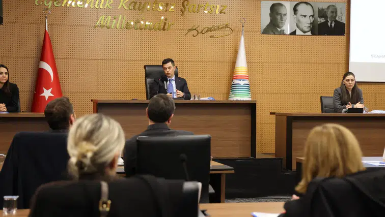 4 Yıldır İhale Var, Plan Yok