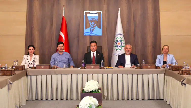 Muğla CHP'den Tek Ses: "Özgür Özel'in Yanındayız"