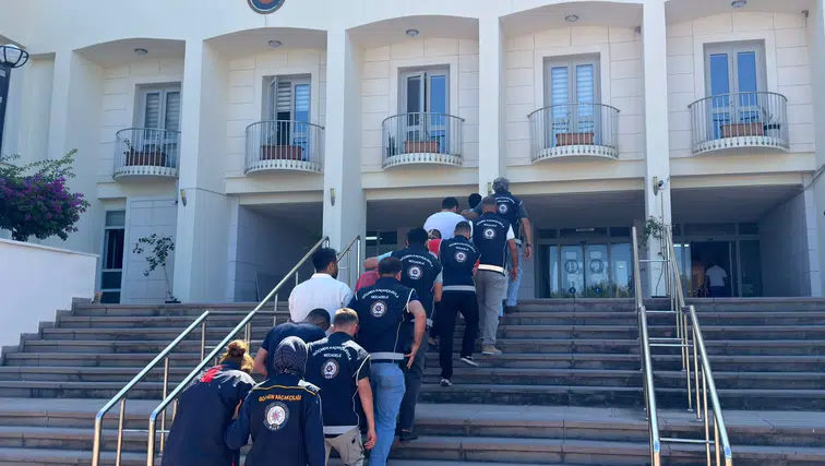 Muğla Emniyeti'nden Göçmen Kaçakçılığına Ağır Darbe: 7 Tutuklama