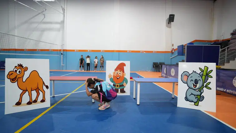 Minikler Afetlere Karşı Hem Eğleniyor Hem Öğreniyor