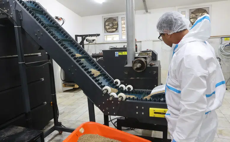 Can Dostlar Mutlu, Muğla Örnek Oluyor: 42 Ton Mama Üretildi