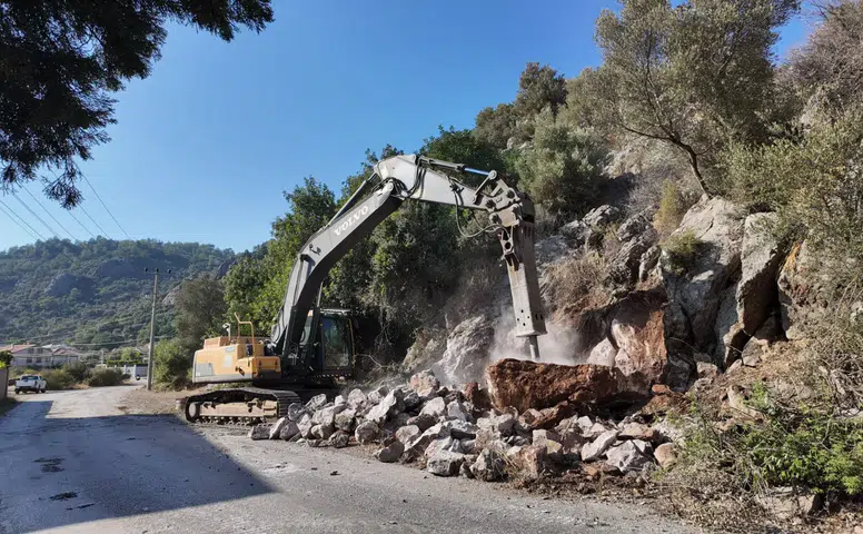 Marmaris Belediyesi, 8 Mahallede 40 Kilometrelik Yolu Yeniledi