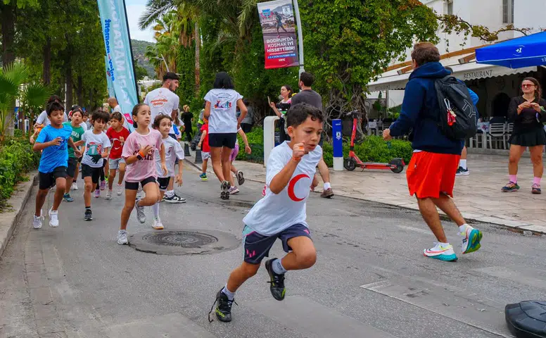 Bodrum’da Yarı Maraton Heyecanı Çocuk Koşusuyla Başladı