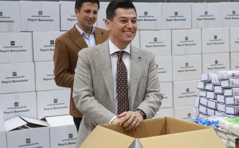 Sadece Yol Yapan Değil! Başkan Ünlü’den Sosyal Belediyecilik Vurgusu