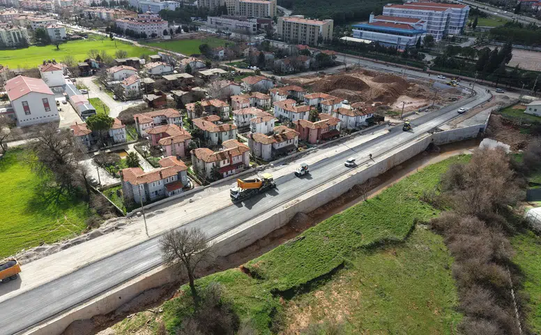 Çamur, Çukur, Su Baskını Tarih Oluyor! Kötekli ve Yeniköy'e Sıcak Asfalt