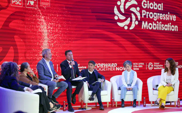 Ahmet Aras Barcelona'da konuştu: “Kentler demokrasinin ana aktörü olmalı”