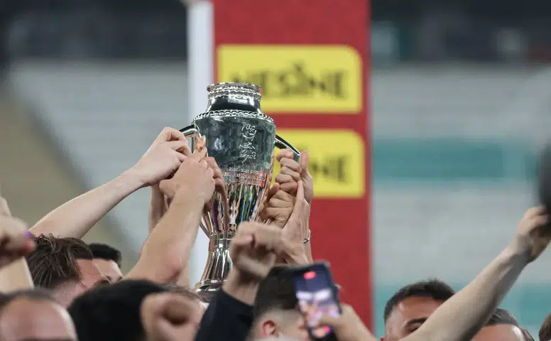 Unutulan Kent Takımıydı…Ahmet Aras Dokundu, Muğlaspor Zirveye Uçtu! Bakımsız  Tesislerden 1. Lig’e Uzanan ‘Peri Masalı’