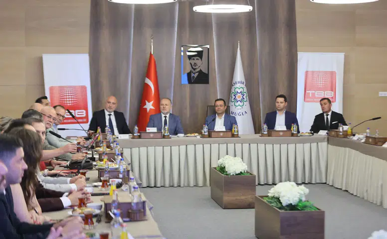 Muğla’da Ulaşım Krizi Masaya Yatırıldı! TBB Zirvesinden Sert Mesajlar
