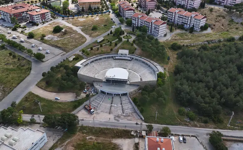 İnanılmaz Değişim! Açık Hava Tiyatrosu Yeniden Doğuyor